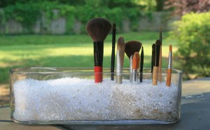 Makeup brush holder2 Image